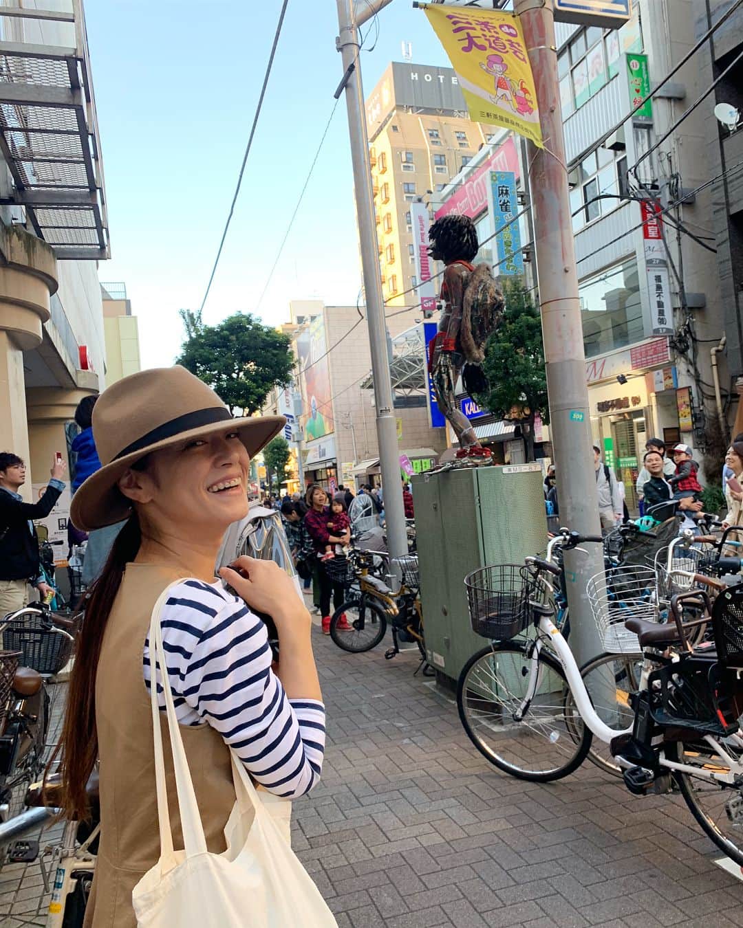 加藤紀子のインスタグラム：「だって三茶にカッパがいたんだもーん🤣🤣🤣（ギャン泣きするKIDS多々）  #カッパ出た2018」