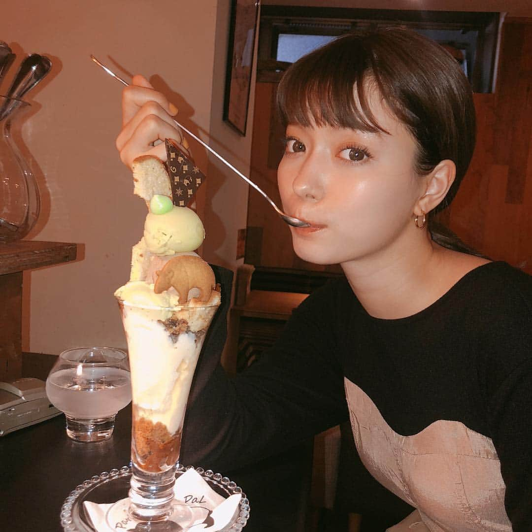 八木アリサさんのインスタグラム写真 - (八木アリサInstagram)「札幌といえば シメパフェ🍨💕 帰ってきては巡っております。 ２つも食べちゃったぞ☺️美味」10月21日 19時36分 - alilouss