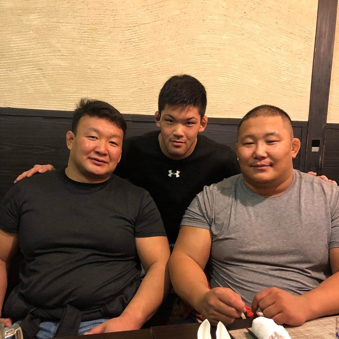 大野将平さんのインスタグラム写真 - (大野将平Instagram)「two legends‼︎ mongol judo  olympic champion & mongol sumo yokozuna‼︎ #mongol#judo#olympic#sumo#champion#yokozuna#legend」10月21日 19時45分 - ono0203