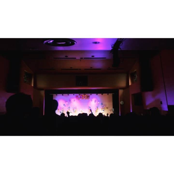 のインスタグラム：「. 本日は 「目白大学　第50回　桐和祭」 出演させて頂きました！  昨年は台風で中止になってしまいましたが、 記念すべき50回目に、 リベンジで出演させて頂くことが出来ました！  たくさんの方にお集まり頂き、 ありがとうございました☺️ 実行委員の皆様もありがとうございました！」