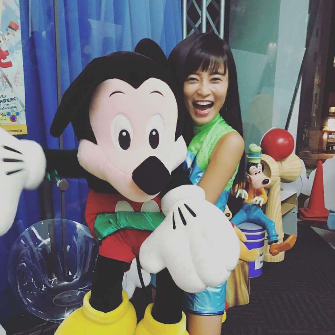 小島瑠璃子さんのインスタグラム写真 - (小島瑠璃子Instagram)「LOVE❤️YOU  #Disney #ミッキー #インクレディブルファミリー」10月22日 0時03分 - ruriko_kojima