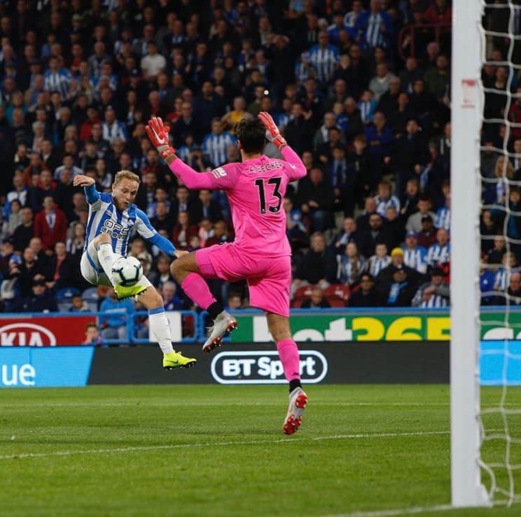アレックス・プリチャードのインスタグラム：「Hard to take last night, but another very good performance. Pretty sure the results will come, just keep the belief! Fans unbelievable once again 👏🏼🔵⚪️」