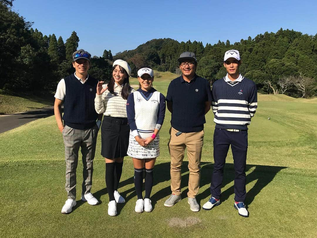 前田典子さんのインスタグラム写真 - (前田典子Instagram)「@callawaygolf @even_magazine  #ゴルフコンペ⛳️ #お天気良し👍 #ゴルフ日和☀️ #楽しかった❤️ #いいコース #ザカントリークラブジャパン  #藤田光里プロ 🏌️‍♂️‍♀️ @hikari.fujita_official  を囲んで #今日は#ベレー帽😅 #日比野さんと @hibinoya  #ダブルスコンペ  #岸田タツヤくん  @tatsuyakishidaxxgolf  #even編集長 水上さん @takyaomans #楽しい組 #マエノリゴルフ」10月22日 20時10分 - maenorichang