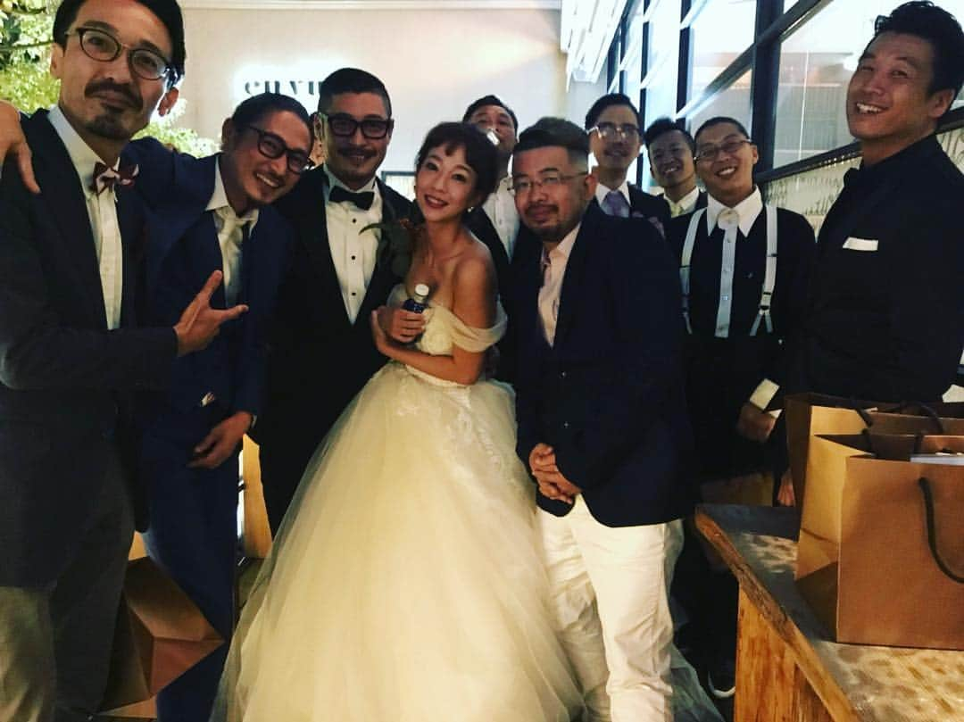 窪塚洋介さんのインスタグラム写真 - (窪塚洋介Instagram)「Happy Happy Wedding!!! Daisuke♡Miki,Happily Ever After!! #envue #shunoguri  #akirasasaki  #jumbomaatch  #takafin #pikkal #honoya #amato #pinky #yosukekubozuka」10月22日 12時00分 - yosuke_kubozuka