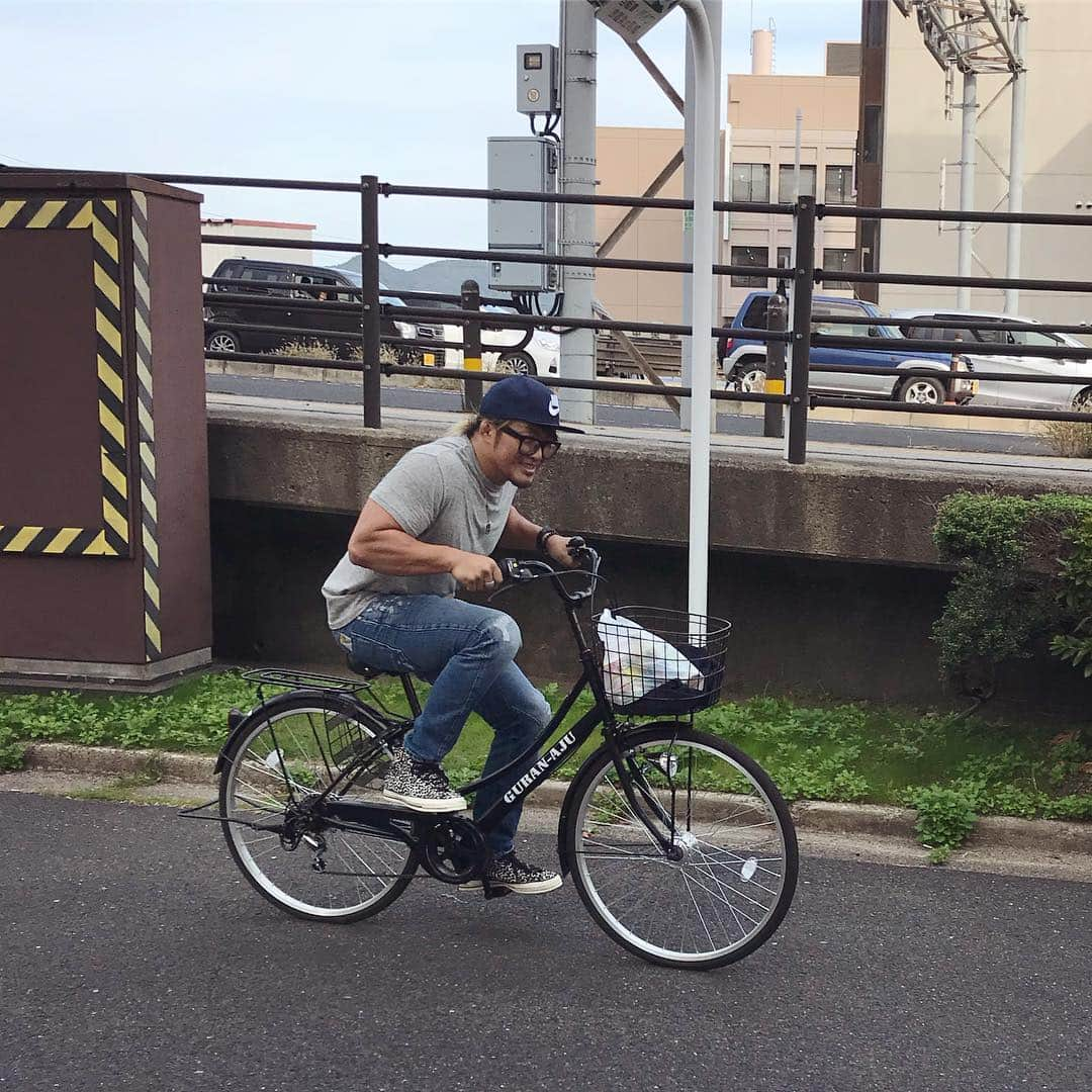 棚橋弘至さんのインスタグラム写真 - (棚橋弘至Instagram)「#自転車 🚲 #有酸素運動 💦」10月22日 14時56分 - hiroshi_tanahashi