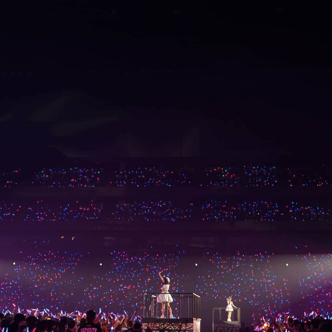 伊藤美来さんのインスタグラム写真 - (伊藤美来Instagram)「Animelo Summer Live 2018 “OK!”の番組の放送日程が発表となりました！ 『ジャパコン特別編　アニメロサマーライブ密着特番2018』 【フジテレビ】11/24日(土) 27:00～27:55 【BSフジ】12/ 1日(土) 23:00～23:55　※4K放送 『Animelo Summer Live 2018 “OK!” Stand by...SELECTION!!!』 【ＢＳフジ】DAY1　12月7日(金) 23:00～24:55  伊藤美来ちゃんがソロ出演したDAY1は12月7日(金) 23:00～24:55の放送です。 密着特番ではリハーサルの模様なども放送される予定です。どちらもお見逃しなく！  #伊藤美来  #アニサマ #NC龍神 #スタッフ」10月22日 17時16分 - itomiku_official