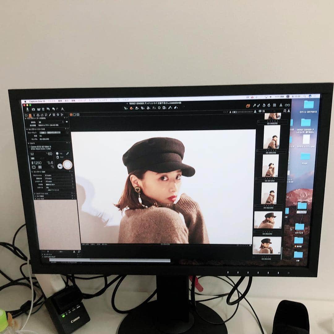 のインスタグラム：「@ginger_magazine  発売❤️ 是非チェックお願いします🙇‍♂️💜 風邪、後は声が治れば完治🤧 ご心配おかけしました🤦🏼‍♀️ ばぁばのおかげで なんとか乗り越えたぞ〜😿❣️ 皆さんも気を付けて下さいね😭」