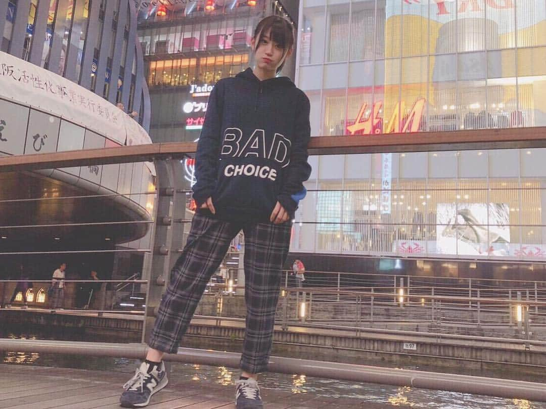 上西怜さんのインスタグラム写真 - (上西怜Instagram)「⠀ ⠀ #私服 #ボーイッシュ  #パーカー  #チェックパンツ  #チェック  #シューズ ⠀ ⠀ ⠀ ⠀ ⠀」10月22日 22時19分 - jonishi_rei