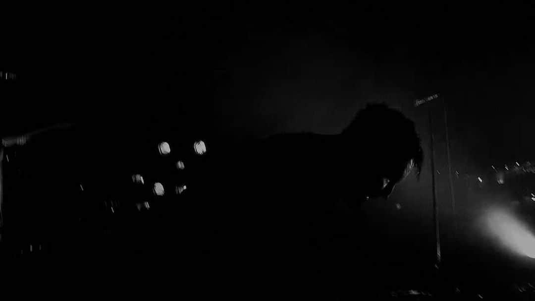ナイン・インチ・ネイルズのインスタグラム：「Ahead of Ourselves: live and cold and black and infinite Out Now Watch the full video at link in bio. .  A new date on the tour has just been announced for November 19th in Mexico City at Plaza Condesa with The New Regime. Tickets on sale Wednesday at 11am local time. Visit nin.com/live for details.」
