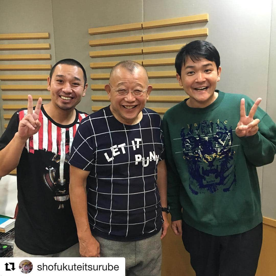 ノブ さんのインスタグラム写真 - (ノブ Instagram)「師匠ありがとうございました。あたたかい。ただ1時間喋りっぱなし。息継ぎもしてない。途中から喋るキツネに取り憑かれてるのかと思いました。#Repost @shofukuteitsurube with @get_repost ・・・ 千鳥、売れたなぁ^_^ よかったよかった。 よく見ると3人似てるなあ。」10月23日 13時52分 - noboomanzaishi