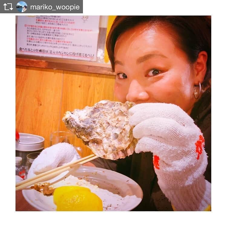 KAKIGIRL（カキガール）のインスタグラム：「カキガール定例会！ . Repost from @mariko_woopie @TopRankRepost #TopRankRepost ✩ #焼き牡蠣 . 大きくて、うれしがる私 . . . ✼••┈┈┈┈••✼••┈┈┈┈••✼ . . #焼きかき  #カキガール #KAKIGIRL #牡蠣ガール #牡蠣好き #牡蠣好き女子 #牡蠣 #oyster #オイスター #牡蠣好き #牡蠣大好き #メンバー募集 #クラウドファンディング #crowdfunding  #生牡蠣 #生牡蠣半額 #oysterlove #ジャックポット #かき小屋 #持ち込みok #女子会  #新橋 . . . #ファインダー越しの私の世界  #写メラマンmswp  #tonstagramer #tonstagram #トンスタグラマー #豚スタグラム」