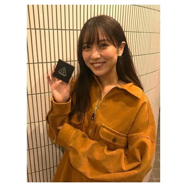 石川恋さんのインスタグラム写真 - (石川恋Instagram)「茜ちゃんと表紙をやらせていただいたCanCam12月号💜本日発売です！大特集はニット、4大スタイルはコート特集とこれからの季節にぴったりの企画が目白押し☃️❄️毎月お世話になっているサマンサやプロポとのタイアップも冬仕様の可愛いページになってます💓 "プライス別名品図鑑"は女性も男性も必見😎自分へのご褒美やクリスマスプレゼントで参考になるアイテムがたくさん紹介されているよ🎅🎄 そして、現在出演中のドラマ「黄昏流星群」で共演した藤井流星さんとも対談させていただいてます！ぜひチェックしてください✨ さらに、今月号の付録は3CEのLEDライト付きコンパクトミラー💄とても使いやすい＆持ち運びやすいので早速私も愛用中！CanCam12月号、皆さまぜひゲットしてください☺️🌈#CanCam #12月号 #3CE #堀田茜 さん」10月23日 10時05分 - ren_ishikawa