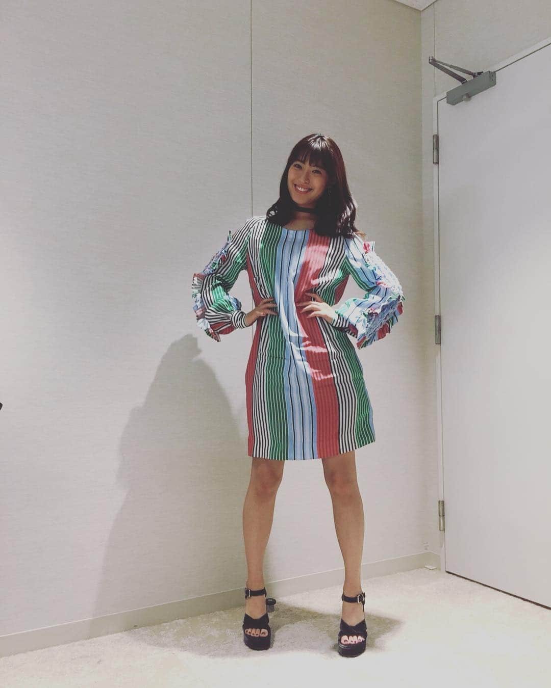瀧本美織のインスタグラム：「👗 #msgm 👠 #jilsander 💎 #somnium #theカラオケバトル#2018#駐在刑事」