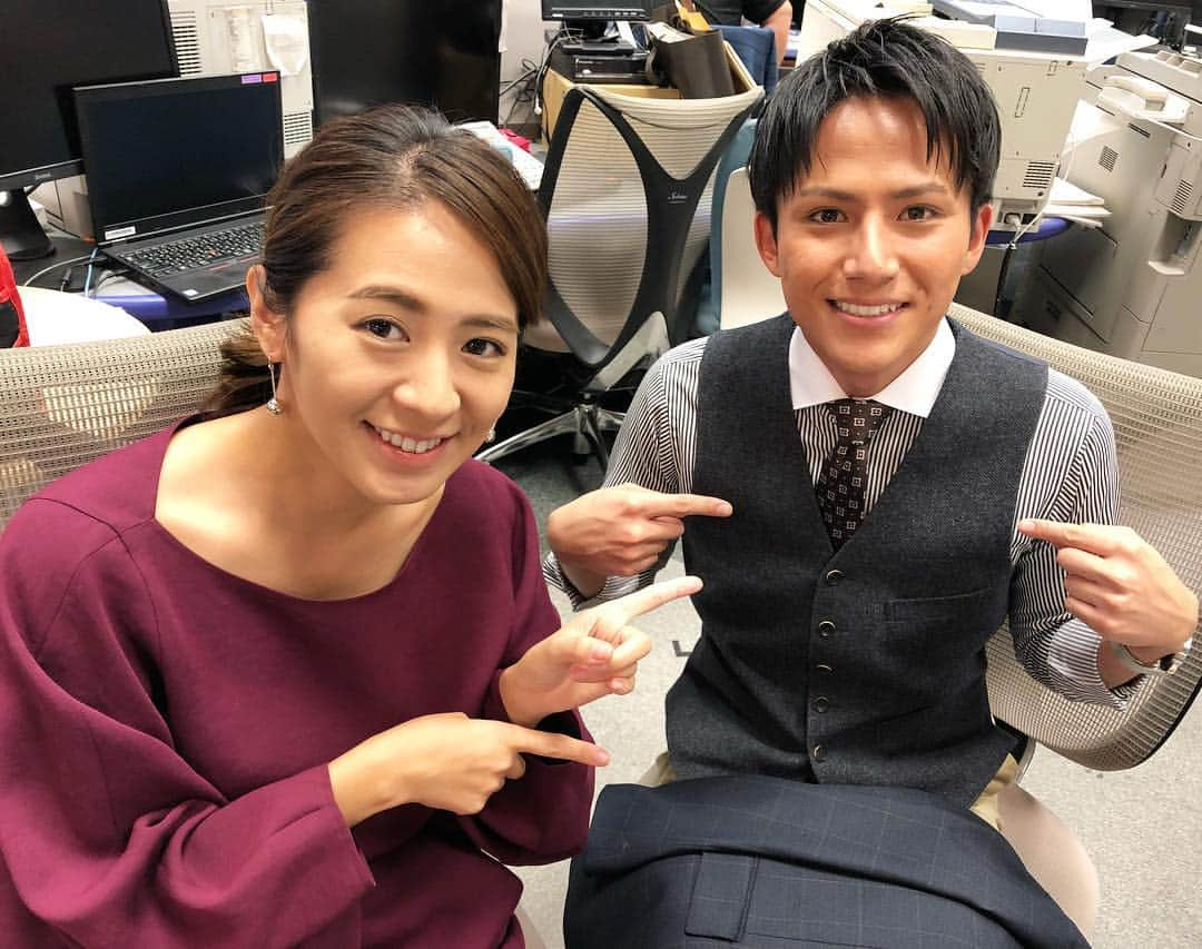 フジテレビ「THE NEWS α」さんのインスタグラム写真 - (フジテレビ「THE NEWS α」Instagram)「10月から男性陣の衣装が変わったことにお気付きですか？ 安宅アナはスリーピースのスーツ！ ネクタイも柄が入ってオシャレ男子です✨ 男性陣の衣装にもご注目ください😊  #primenewsα#フジテレビ#fujitv#ニュース#椿原慶子#竹内友佳#内野泰輔#鈴木唯#安宅晃樹」10月23日 23時41分 - news_alpha