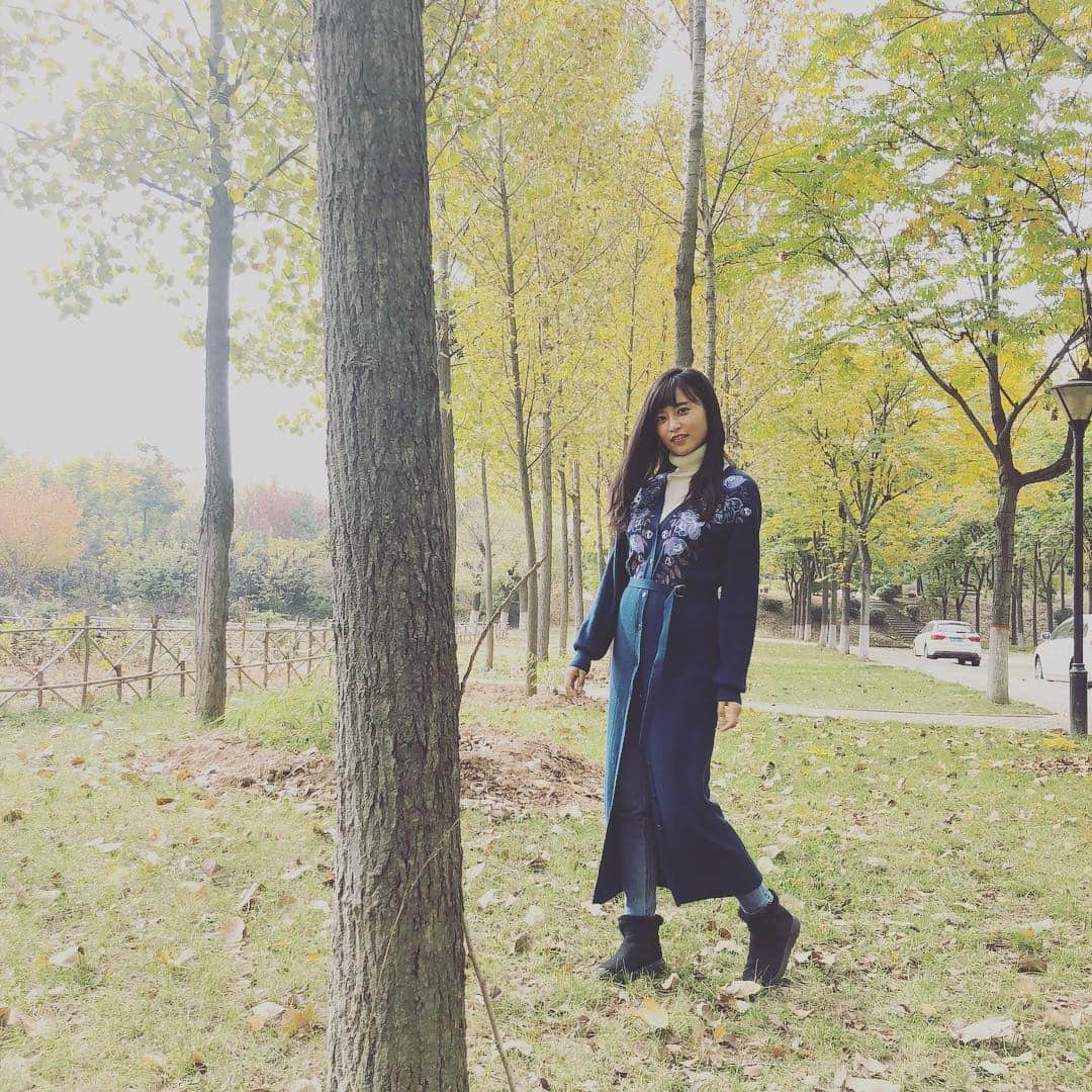 小島瑠璃子さんのインスタグラム写真 - (小島瑠璃子Instagram)「中国も秋🍁」10月23日 17時43分 - ruriko_kojima