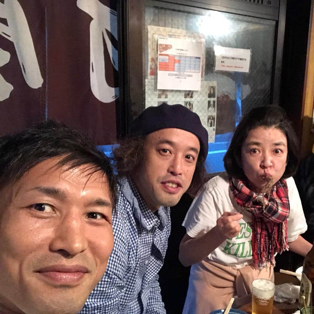 岸本加世子さんのインスタグラム写真 - (岸本加世子Instagram)「三河屋やっと来れました！牡蠣が絶妙な塩加減なんです。最高ー！写真撮る間も口からおでんを離さない。笑。#やついいちろう #宮田和幸」10月23日 19時34分 - kayokokishimoto