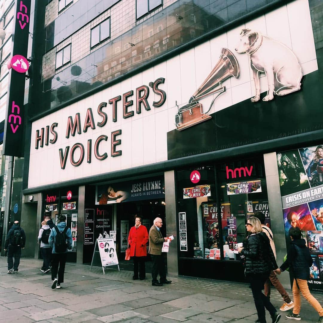 小田部仁さんのインスタグラム写真 - (小田部仁Instagram)「#hismastersvoice #london #bondstreet #oxfordstreet」10月23日 20時16分 - jinotabe