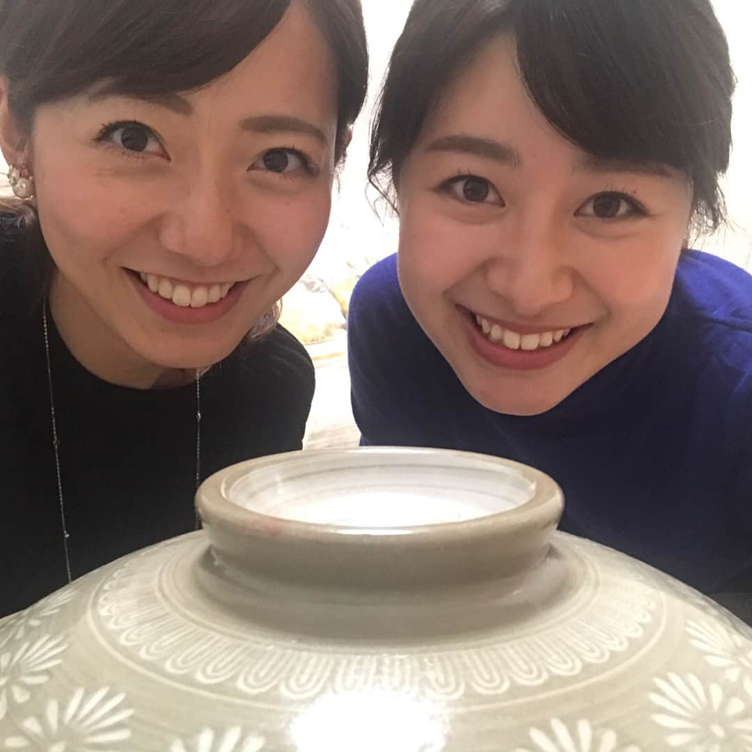 内田嶺衣奈さんのインスタグラム写真 - (内田嶺衣奈Instagram)「こんばんは🌝 だんだんと、寒くなってきましたね🍁 風邪が流行っているみたいです。 みなさまもお気をつけて(>_<) 先日、2人でお鍋🍲 あたたまりました💓  #寒い日 #お鍋♡ #湯気もくもく #林美沙希アナ」10月23日 21時14分 - reina.uchida