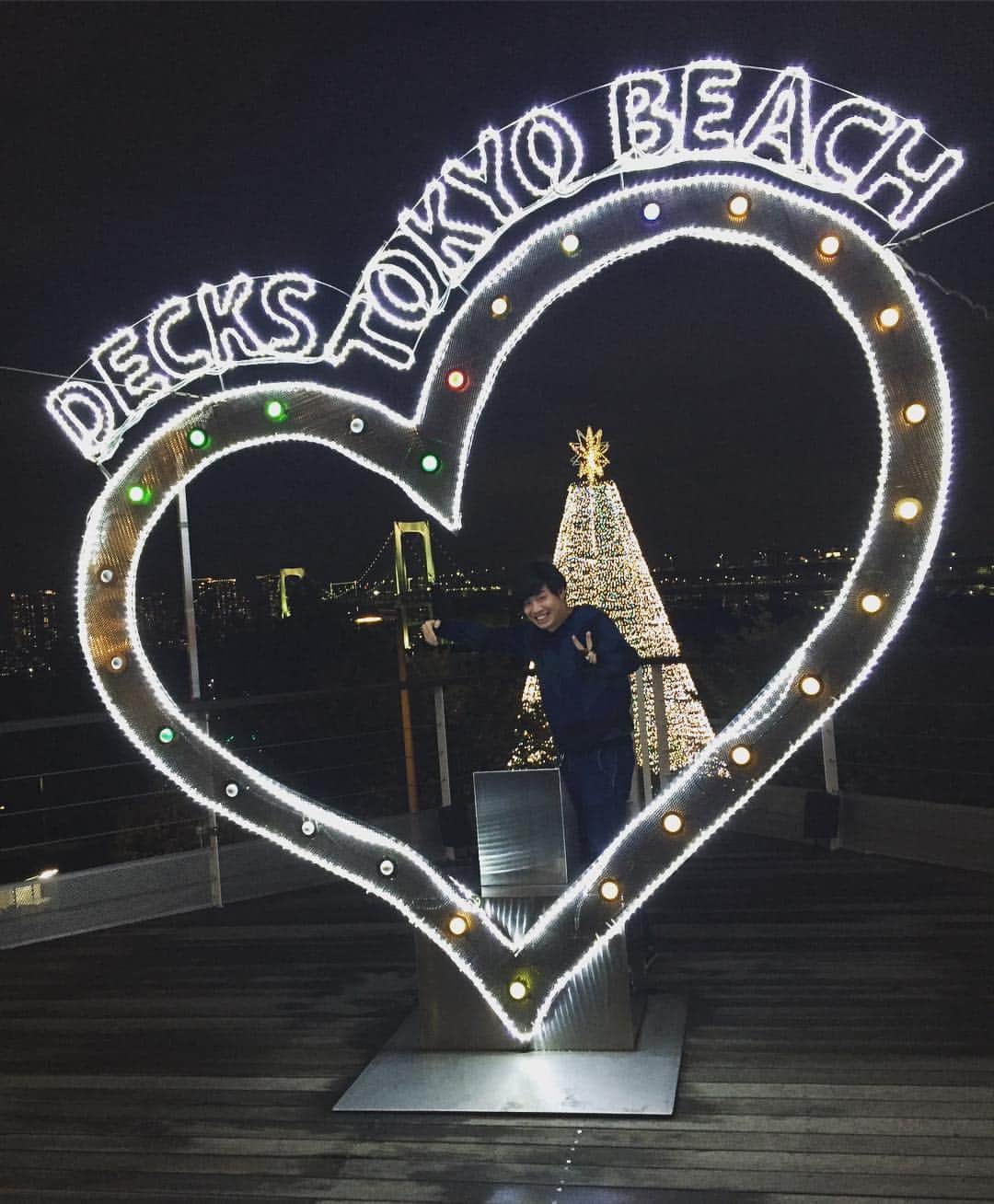 のインスタグラム：「粋なザックが東京にやって来た！ テンション上がりすぎてツーショット！」