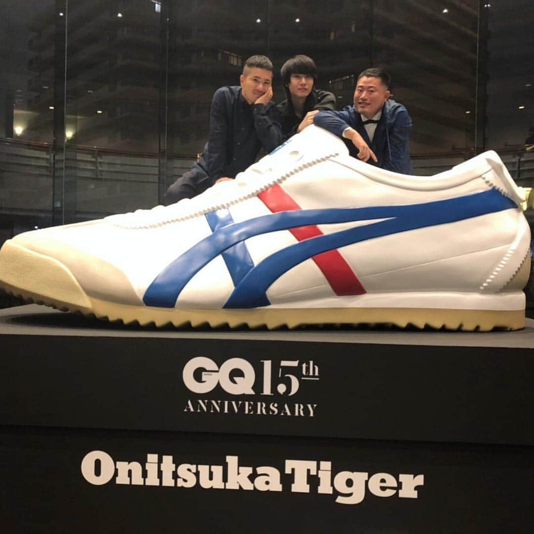 桜田通さんのインスタグラム写真 - (桜田通Instagram)「『GQ JAPAN 15th Anniversary party』 GQ JAPANの15周年記念パーティーに遊びに行きました。前に3.1 Phillip Lim×UGGのパーティーの時にお世話になったMARCYさんとお友達のkeitoさんと！すごく楽しい最高なお二人です☺︎そしてGQ JAPAN編集長の鈴木正文さんにもまたお会いしました🙏 #gq15th #gqjapan #gqmagazine #snsnap」10月24日 2時15分 - dorisakurada