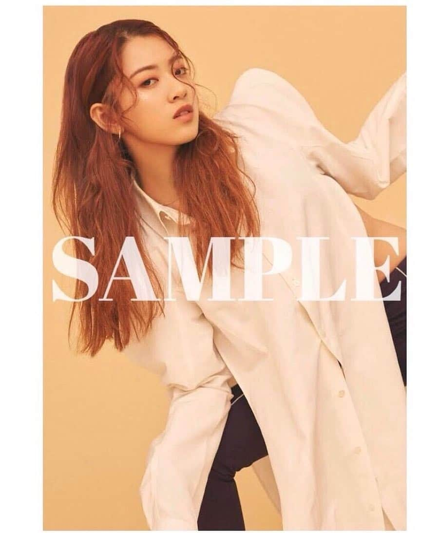 武部柚那さんのインスタグラム写真 - (武部柚那Instagram)「E.G.family calender 2019💋💄💁‍♀️」10月24日 19時19分 - yuzuna__takebe__official