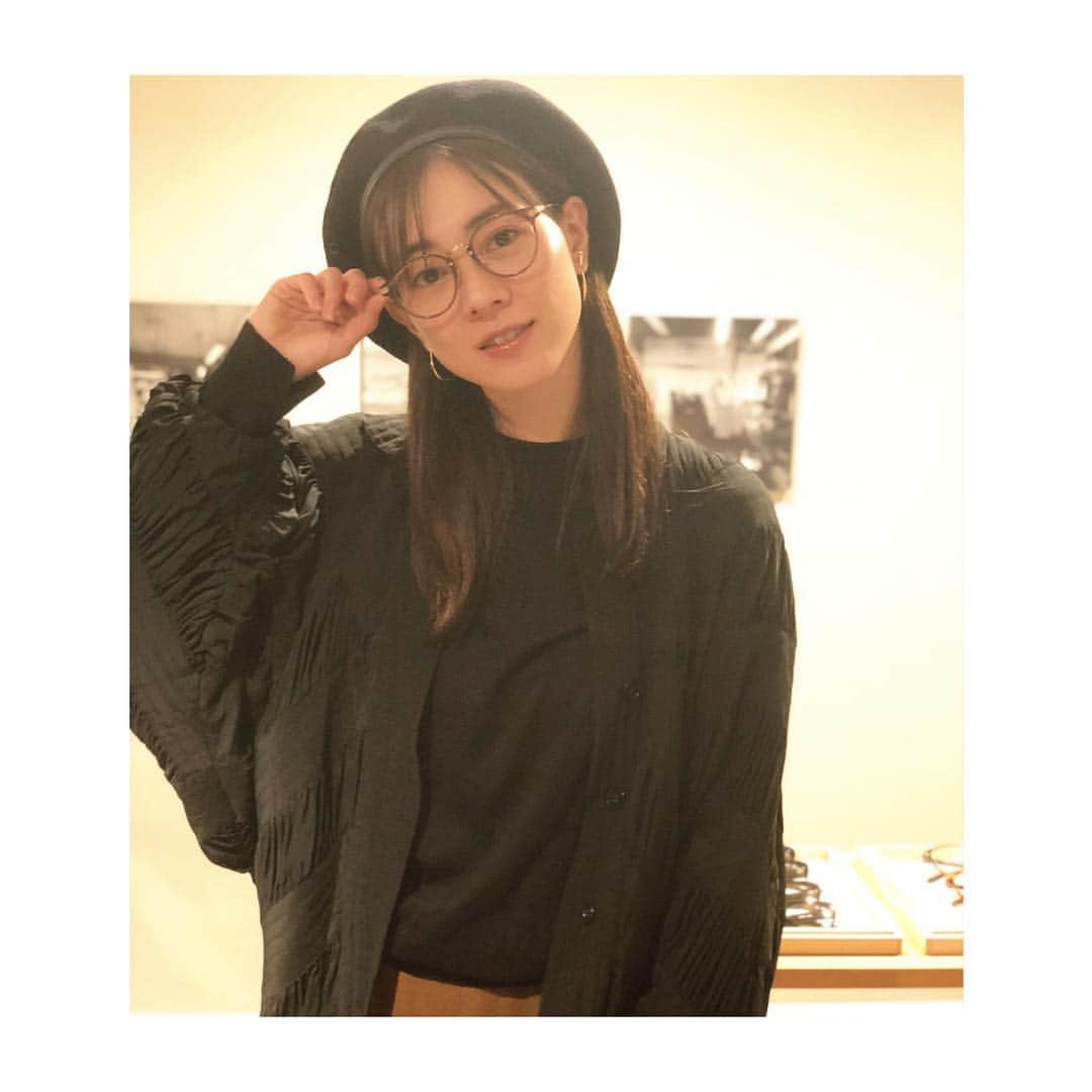 安座間美優さんのインスタグラム写真 - (安座間美優Instagram)「ayameの展示会へ👓 眼鏡大好き💋 早く届かないかなぁ。 #ayame#眼鏡#眼鏡好き#みゅうfashion」10月24日 14時33分 - mew_azama