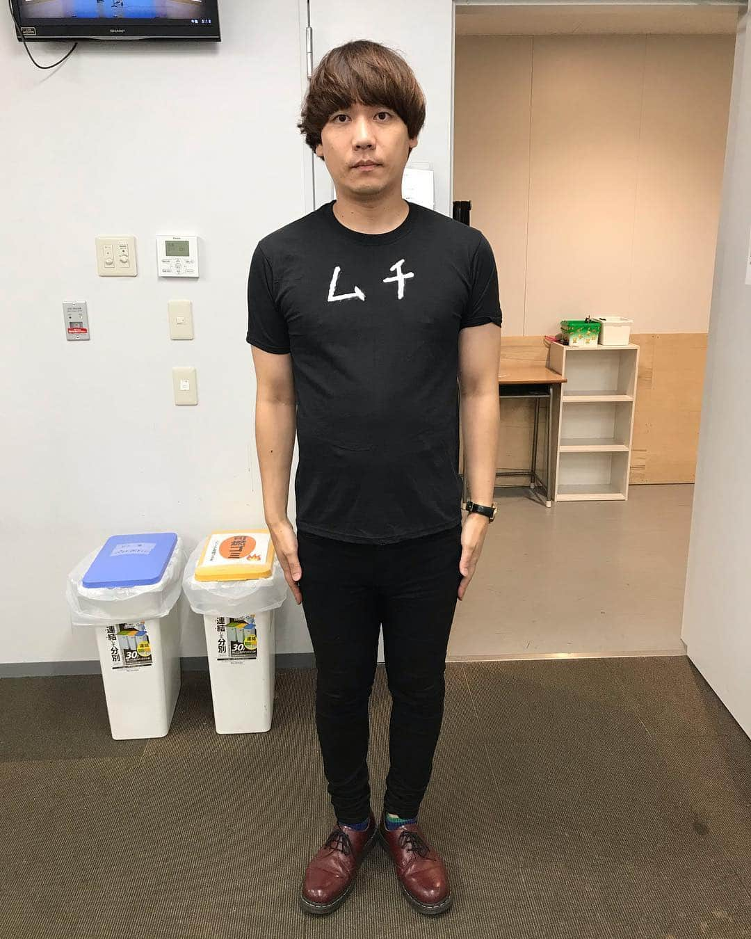 白井鉄也さんのインスタグラム写真 - (白井鉄也Instagram)「今日のTシャツ  コツ ラムネ ムチ メモ おに バック ヒゲ  2018.7/24 2018.7/25 2018.7/26 2018.7/27 2018.7/28 2018.7/29 2018.7/30  #今日のTシャツ #コツ #knack #ラムネ #ramune #ムチ #whip #メモ #memo #おに #demon #バック #Back #ヒゲ #beard #Tshirt #Throat #Sutras #新宿 #Shinjuku #幕張 #Makuhari #tbt #love #cute #instlike #instgood」10月24日 20時25分 - shiraichimon