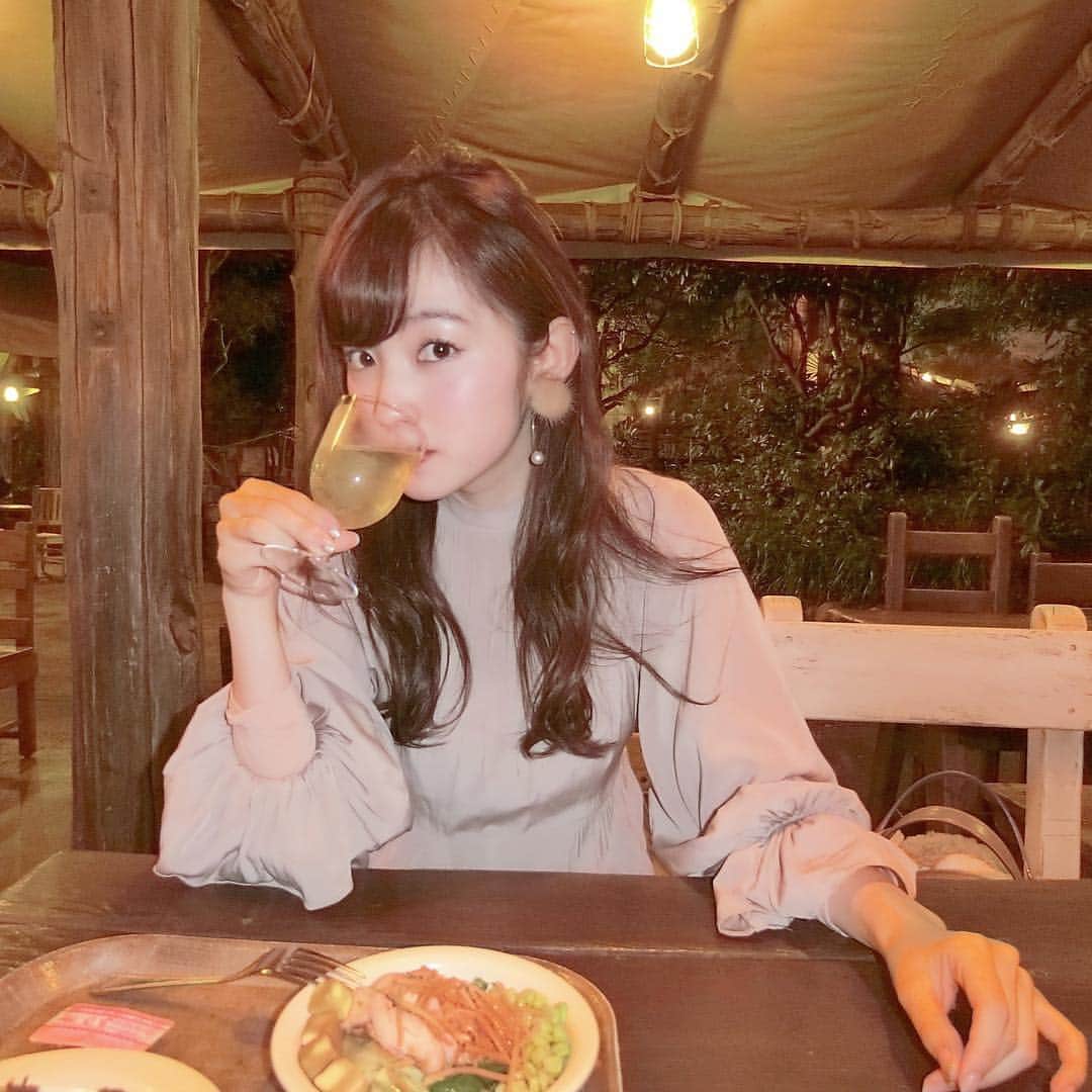 神谷由香さんのインスタグラム写真 - (神谷由香Instagram)「おとなでぃずにーしー🐭🏰💞 お昼から飲んで幸せ🍷❤︎ #ディズニーシー」10月24日 21時10分 - kamiya_yuka_
