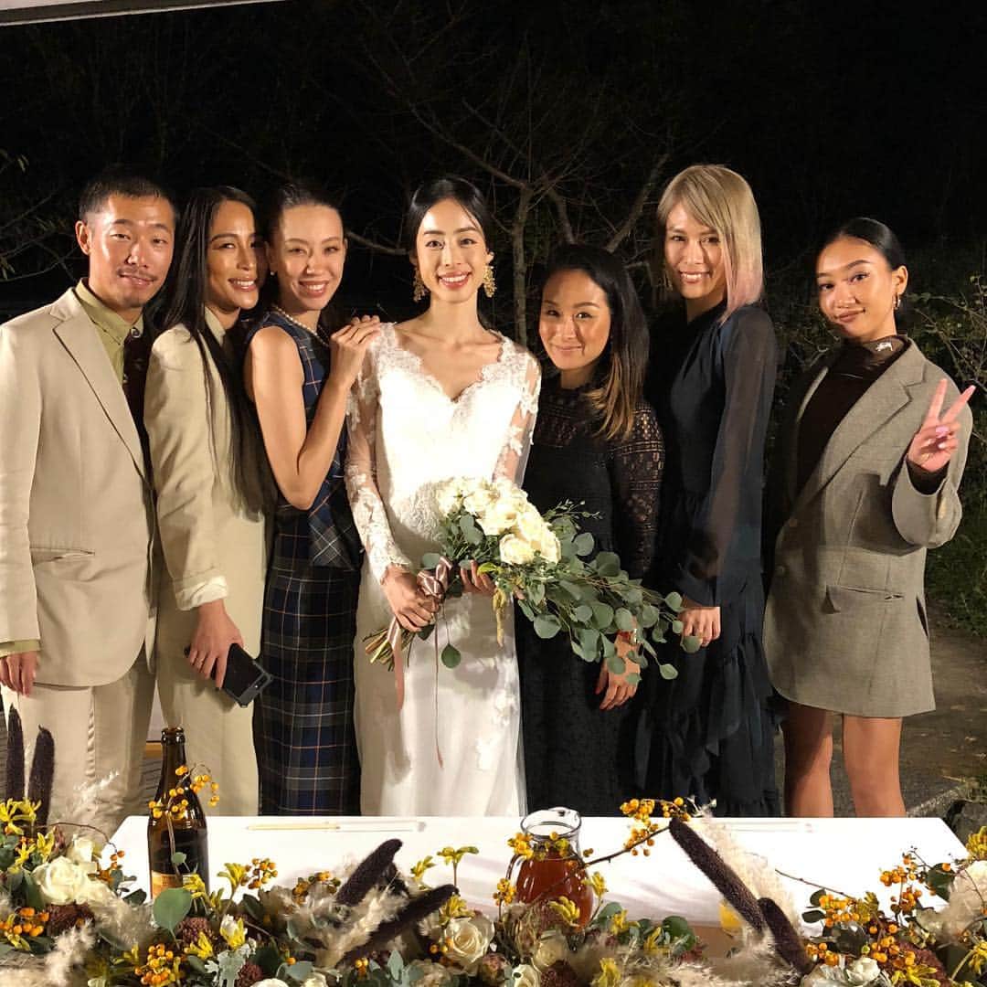 平山美香のインスタグラム：「@mio_meowmeow wedding 💓 美し過ぎて、素晴らし過ぎた💓 Best of luck in married life！#wedding #friend #beautiful #高知」