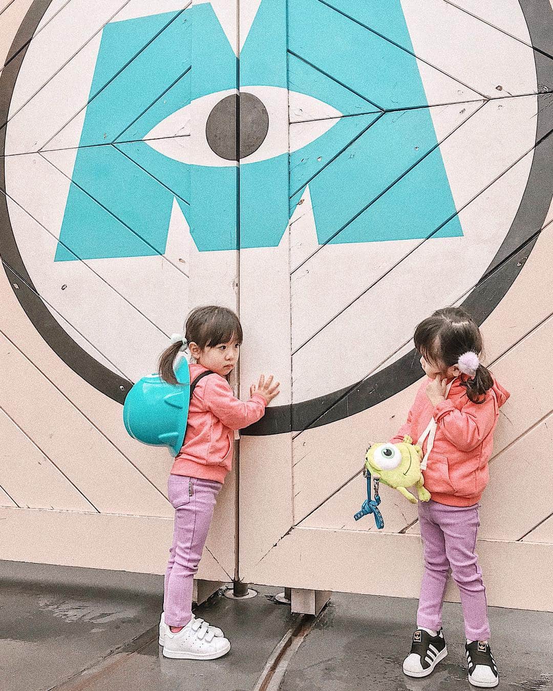 ほしのこさんのインスタグラム写真 ほしのこinstagram モンスターズインクに出てくる ブーのコスプレを姪っ子と おちびさんにさせました ひゃっ E E E ﾉ W ﾉ可愛 従姉妹同士 やっぱり意気投合するみたいで仲良し おちびさん姪っ子のことが大好き