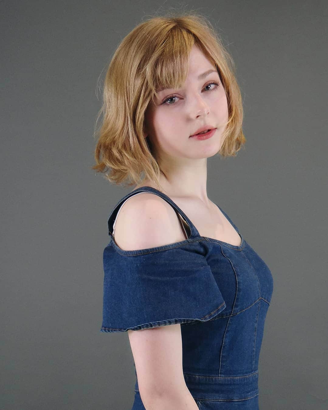 Ella Freyaのインスタグラム：「Life Simulation」