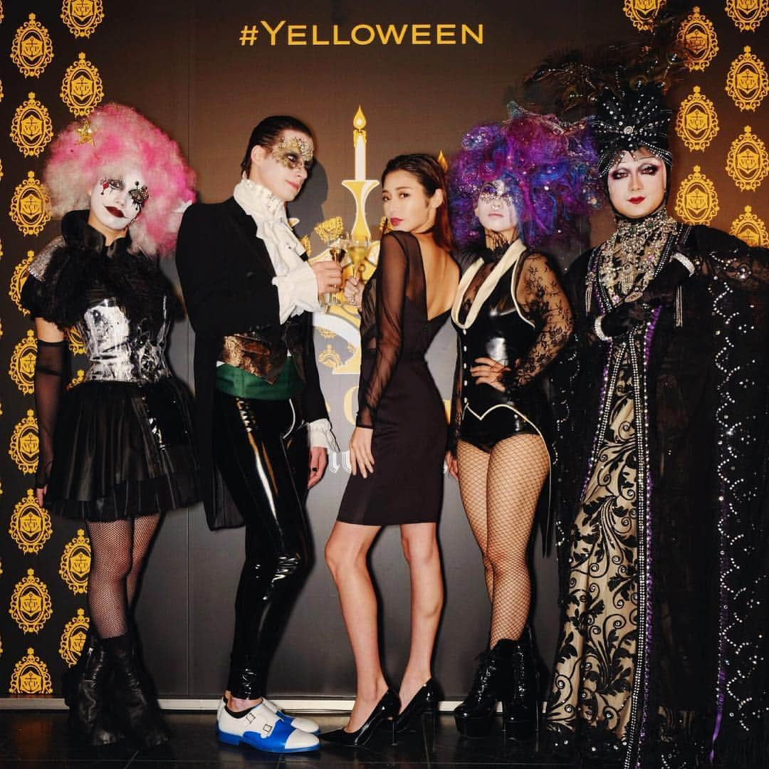 島袋聖南さんのインスタグラム写真 - (島袋聖南Instagram)「VEUVE CLICQUOT YELLOWEEN 2018 に行って来ました🍾🎃 #veuveclicquot #yelloweek #liveclicquot」10月25日 10時37分 - seina4444