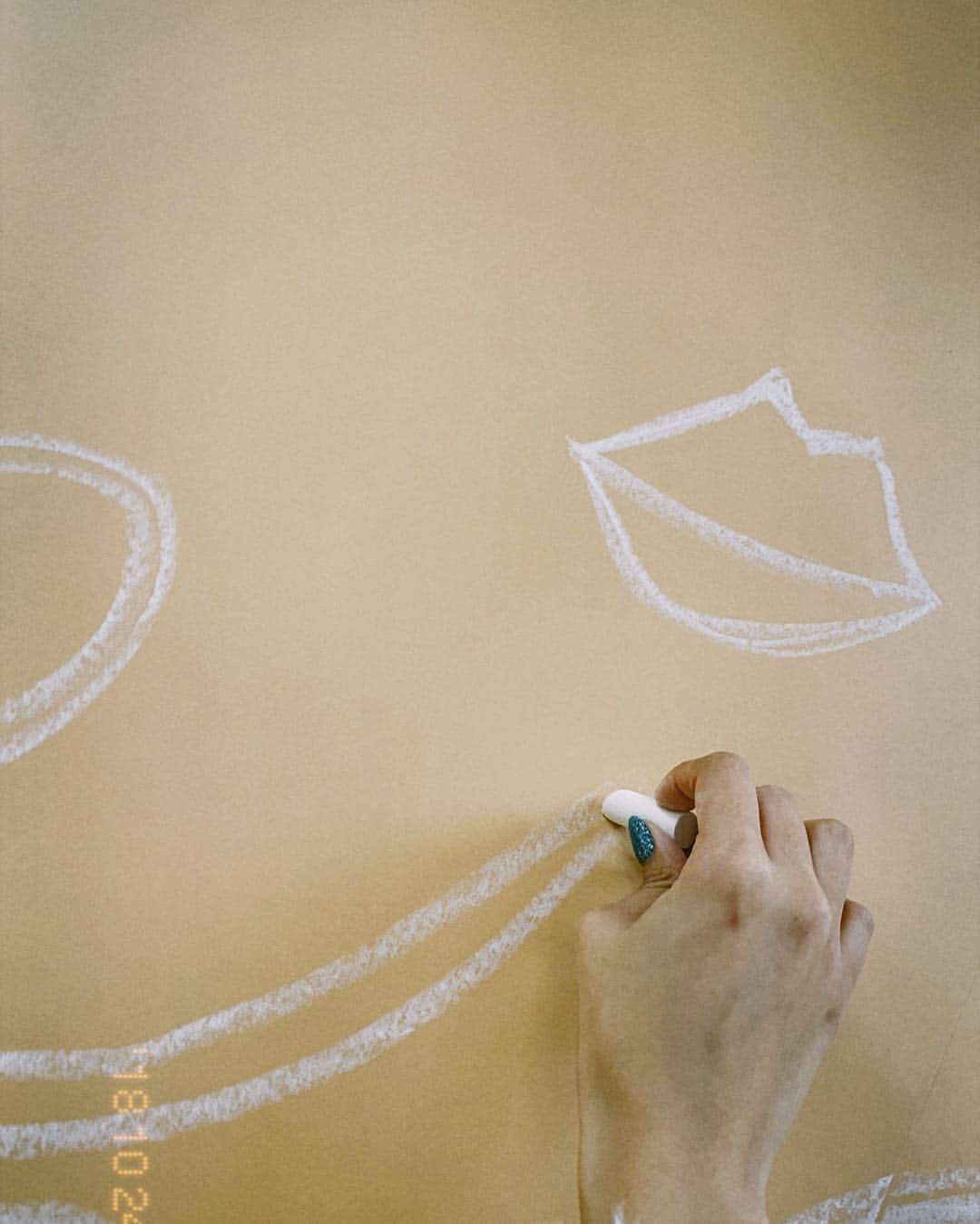 徳本夏恵（なちょす）さんのインスタグラム写真 - (徳本夏恵（なちょす）Instagram)「お絵描き。 . #Popteen#撮影#１月号」10月25日 17時19分 - nachos_kimono