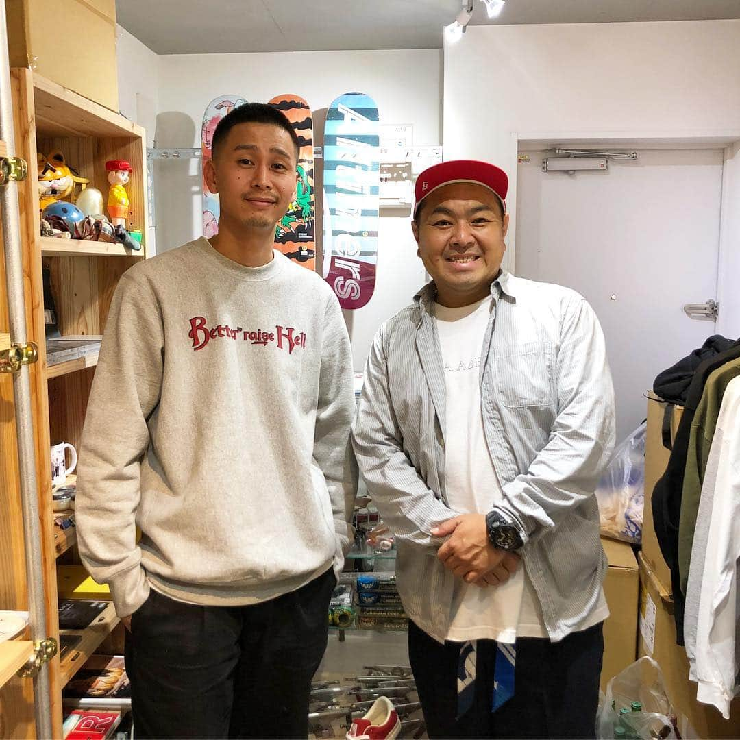 大地洋輔さんのインスタグラム写真 - (大地洋輔Instagram)「ツミ君のやってるお店 wavey store（ @waveystore ）にやっと行けました！  品揃えもよく、渋いセレクトでした！！ Alltimersのcapをゲット！  また行きますー！  #waveystore #ツミ君 #ダイノジ大地 #三軒茶屋 #太子堂」10月25日 17時59分 - dienoji_ohchi