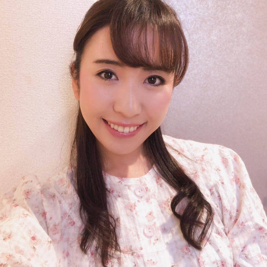 mimiさんのインスタグラム写真 - (mimiInstagram)「レギュラーの表紙撮影でした📸 次回の撮影は二ヶ月後。 12月！！ もうすぐ平成が終わる〜😳😳 早いなぁ😳💦 ・ #撮影 #レギュラーモデル #表紙撮影 #パジャマ #清楚系女子 #お嬢様風 #平成最後 #モデル #shooting #model #japanesegirl」10月25日 19時19分 - chan.mi3