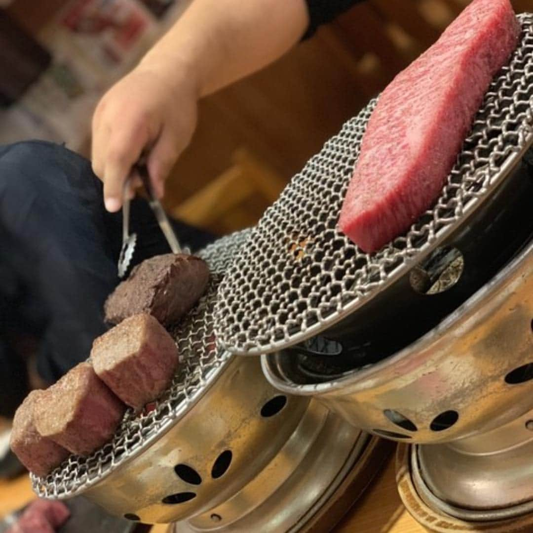 才賀紀左衛門さんのインスタグラム写真 - (才賀紀左衛門Instagram)「夢で焼肉バカ食べてる夢見た。笑 #もんログ #焼肉 #グルメ #肉 #東京グルメ #大阪グルメ #兵庫グルメ #肉 #大阪 #東京 #兵庫」10月26日 0時59分 - kizaemon0213