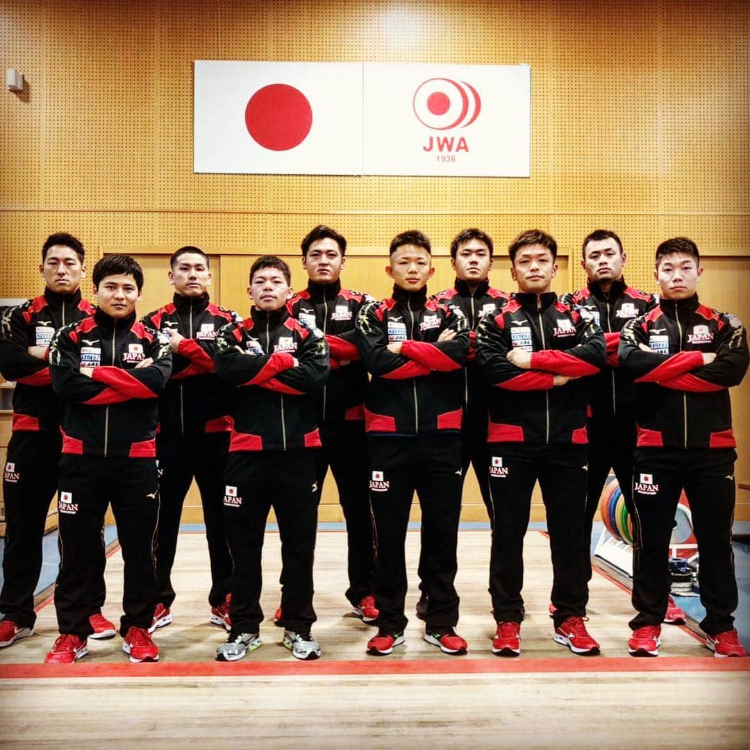山本俊樹のインスタグラム：「#weightlifting #snatch #cleanandjerk #squat #deadlift #nikeromaleos2 #LiftersHigh #CandK #METCON #耐えて勝つ #率先垂範 #ウエイトリフティング #重量挙げ #山本俊樹 #hookgrip」