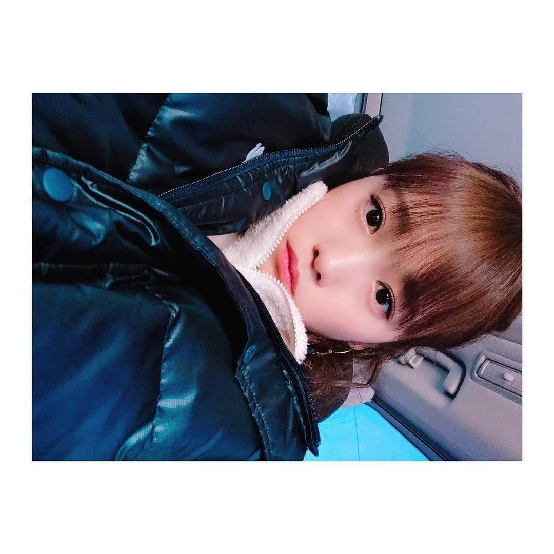 川栄李奈さんのインスタグラム写真 - (川栄李奈Instagram)「3日間の撮影が終わりました。 スタッフさんたち2時間も寝れてないだろうな😢 本当凄いや 私は何度もカクカクしてしまい 体力ないな〜と思いました。 若いんだ、頑張れ自分👏🏻 情報解禁、すぐ、です。お待ちください！ そして明日からカレフォン大阪公演です☺︎ 舞台でいろんなところ行くの初めてでワクワクしてます！ では劇場でお待ちしていますっ。」10月26日 13時44分 - rina_kawaei.official