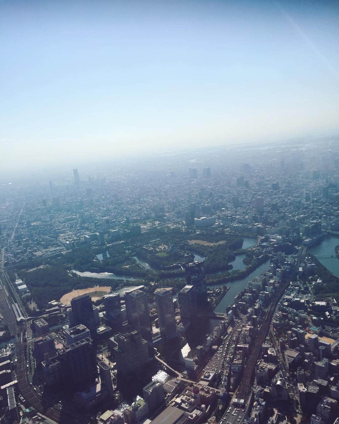 中江有里さんのインスタグラム写真 - (中江有里Instagram)「今年26回目の出張。わかりにくいですが、中央あたりに大阪城が見えます。」10月26日 19時55分 - yurinbow1226