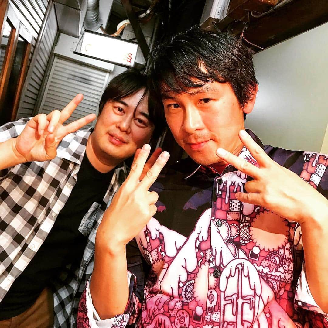 徳尾浩司さんのインスタグラム写真 - (徳尾浩司Instagram)「親友、ポックリボーイと。」10月26日 23時38分 - writer_tokuo