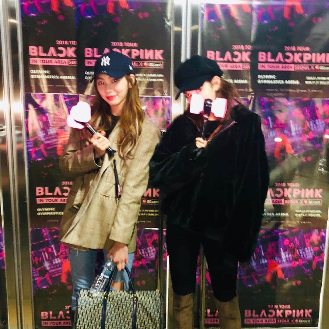 ソミさんのインスタグラム写真 - (ソミInstagram)「✨ 🖤💖BLACK PINK IN YOUR AREA🖤 💖」11月10日 21時12分 - somsomi0309