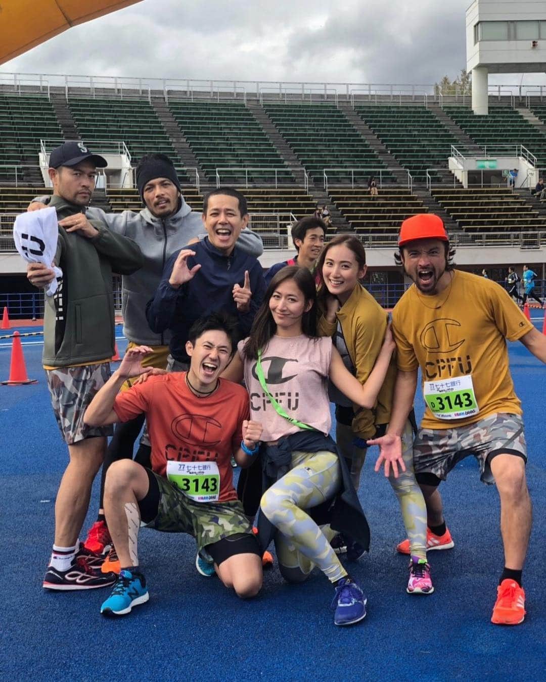 宮河マヤさんのインスタグラム写真 - (宮河マヤInstagram)「リレーマラソン終わり🏃‍♀️WELL DONE GUYS!! 仙台リレーマラソン、みんなで強い絆で走りきり見事に246チーム中9位！🔥仲間とタスキを繋ぐしあわせ。﻿ さて、再来週の明石へ向けて lets go! ﻿ ﻿ #relay #marathon #CPFU #Champion #マラソン #リレーマラソン #ランニング」11月10日 18時35分 - maya_m0901