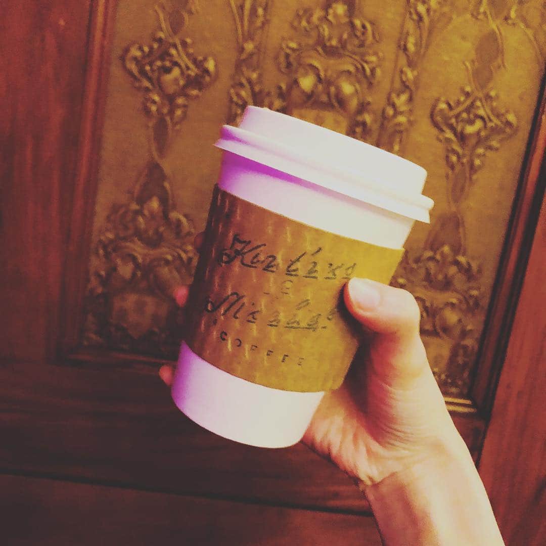 遠乃歌波さんのインスタグラム写真 - (遠乃歌波Instagram)「Today's coffe☕️ in Los Angeles I went to Kindness & Mischief Coffee!😊 ライブハウス近くの珈琲屋さんでした( ´∀｀)✨ ロサンゼルス最高でした〜！！💕 サンフランシスコへ移動して明日はサンフランシスコにてお給仕です‼️✨ #bandmaid #worlddominationtour #senkoku」11月10日 19時40分 - kanami_bandmaid