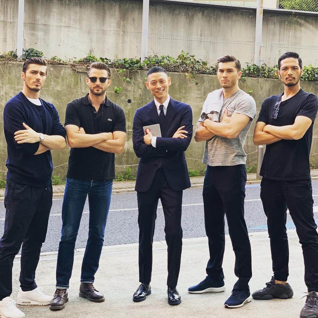 Zoeさんのインスタグラム写真 Zoeinstagram チーム アルマーニ みんなデカイなぁ メンズモデル Mensmodel 10月27日 16時27分 Zoe11zoe