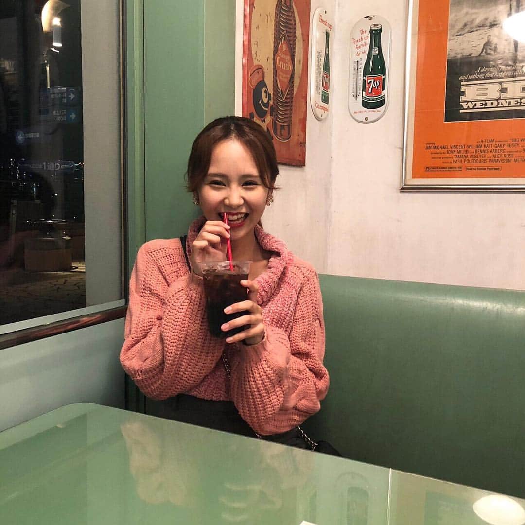 野中光希のインスタグラム：「💚いいね💚の数で競っています！ みなさまいいねで応援よろしくお願いします📣  先日、お台場に行った際のお写真📸 映えなカフェでした❤︎ #ビフォパ  #ビフォーアフター #ミス成城 #成城大学 #ミスコン #ミスコン2018 #お台場 #カフェ」