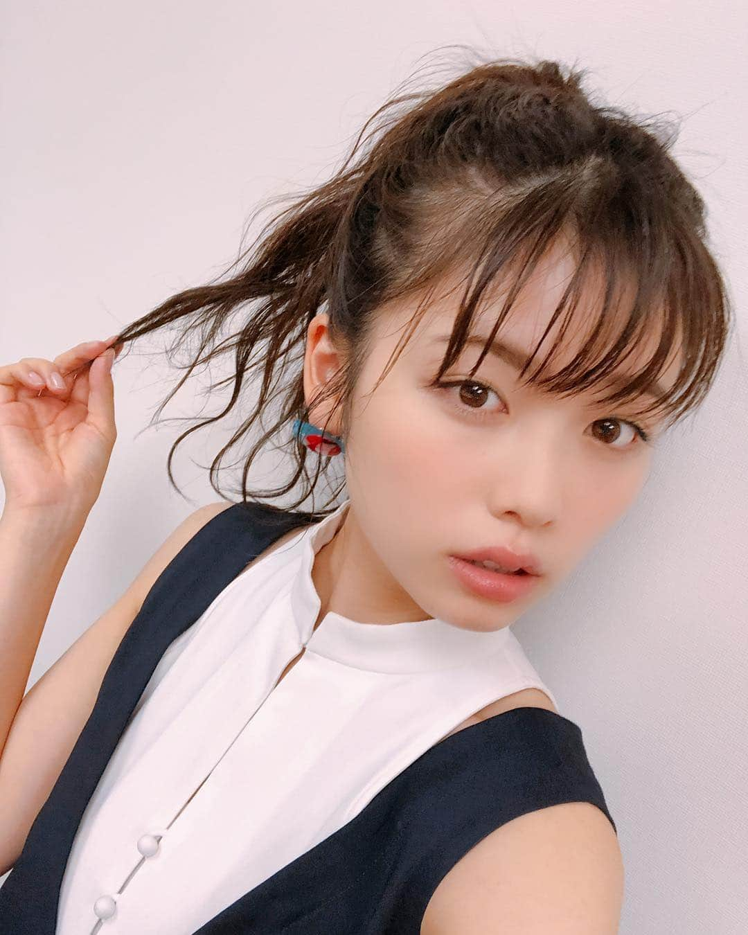 小芝風花さんのインスタグラム写真 - (小芝風花Instagram)「カレンダーのお渡し会、無事終了いたしました😊 来て下さった皆さん、ありがとうございましたぁぁ✨ 普段はイベントなどはあまり無いので、とても楽しかったです😊 地方から来て下さった方や、プレゼントやお手紙を贈って下さった方もいて、ほんと感謝です(°_°)✨ またこういったイベントがあれば、ぜひ遊びに来てくださいね😊 今日は本当にありがとうございました〜✨」10月27日 17時44分 - fuka_koshiba_official