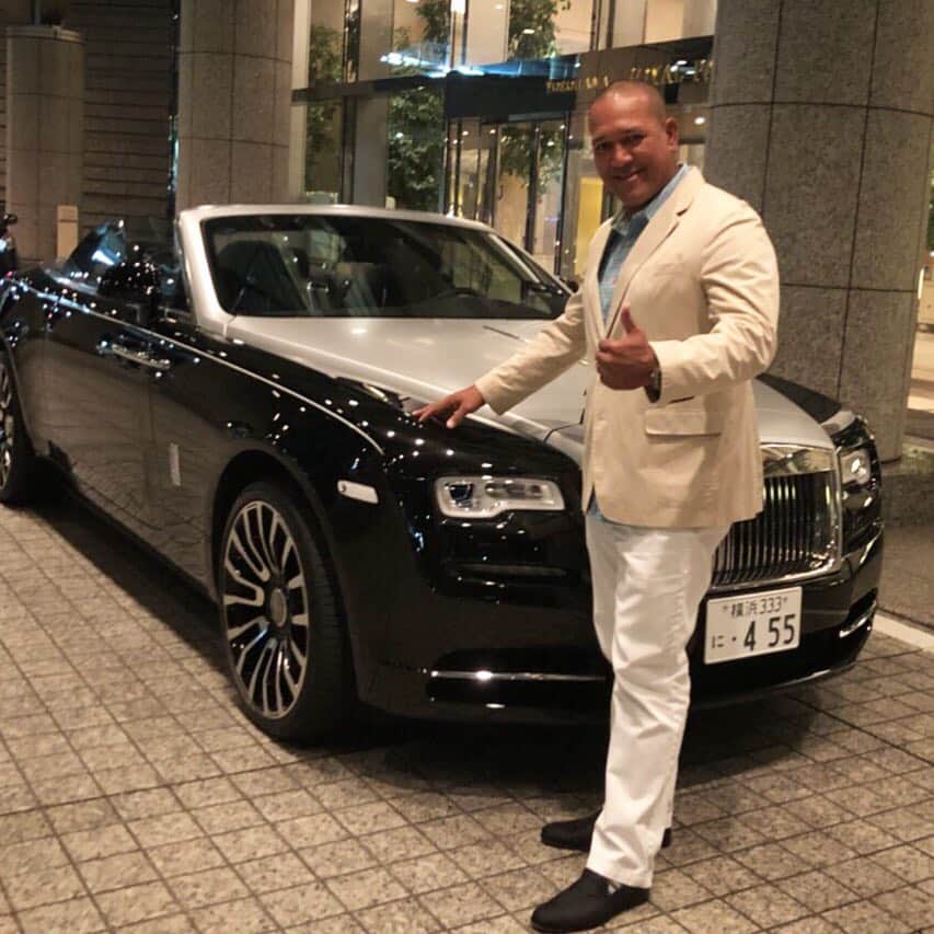 のインスタグラム：「我らが横浜ベイスターズ ラミレス監督もアヴァランチリムジンサービス あざっす #横浜ベイスターズ #yokohamabaystars #baystars #アヴァランチリムジンサービス #rr #dawn #455」