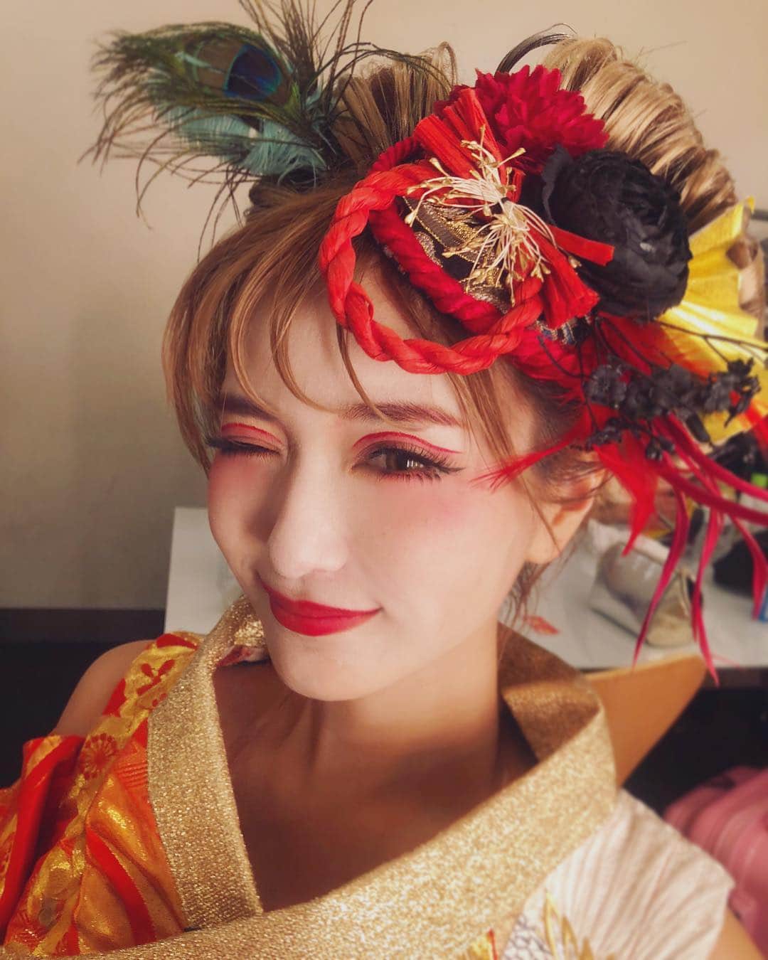 カナさんのインスタグラム写真 - (カナInstagram)「" 花魁 " hair&make up 👘 by @haru_1111 ❣️✨ OEDO  Halloween 👻@agehatokyo 🔊🎶💭 ． #cyberjapan #cyberjapandancers  #ageHalloween #agehatokyo」10月28日 14時54分 - _kana627_