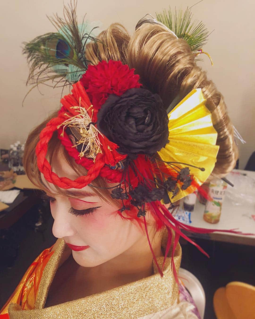 カナさんのインスタグラム写真 - (カナInstagram)「" 花魁 " hair&make up 👘 by @haru_1111 ❣️✨ OEDO  Halloween 👻@agehatokyo 🔊🎶💭 ． #cyberjapan #cyberjapandancers  #ageHalloween #agehatokyo」10月28日 14時54分 - _kana627_