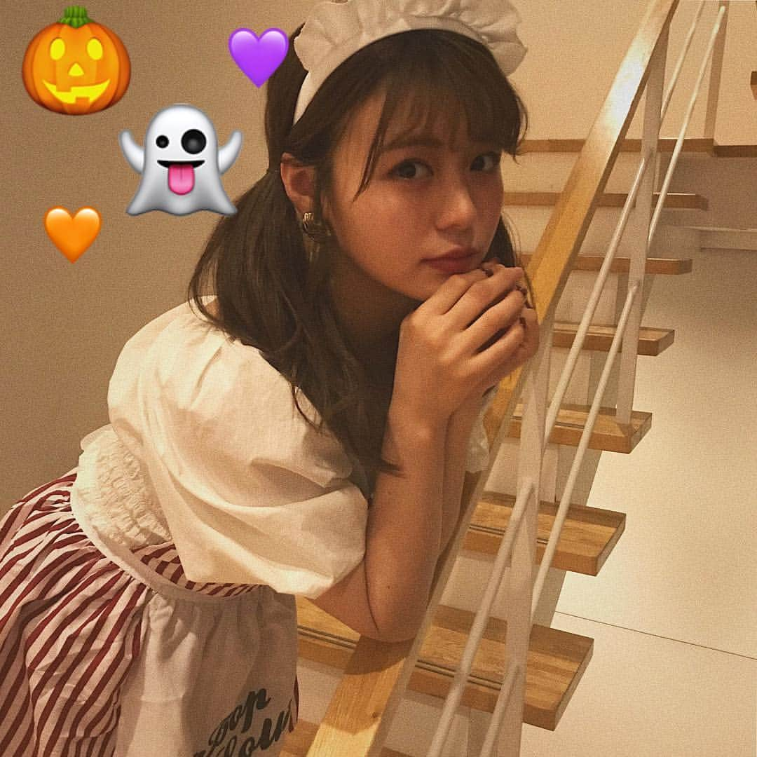 井口綾子さんのインスタグラム写真 - (井口綾子Instagram)「・ HAPPY HALLOWEEN👻🎃💜 MBSラジオ ゴチャ・まぜっ！のハロウィン企画で仮装しました🧟‍♀️✌️ 今年はアメリカンダイナーにしてみました〜🇺🇸🍔🍟 ・ お仕事で、とか何か強制力がないと、 プライベートでは「ハロウィンらしいことしたい！！！」と思ってはいるもののなかなかできなくていつの間にかハロウィンが終わっていってしまうから今年も仮装できてよかった☺️🧡 ・ 皆さんはハロウィン何かするのかな〜？」10月28日 18時03分 - ayako_inokuchi